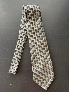 Joseph & Feiss Tie 100% Silk Black & Gold Squares 61"L x 4"W